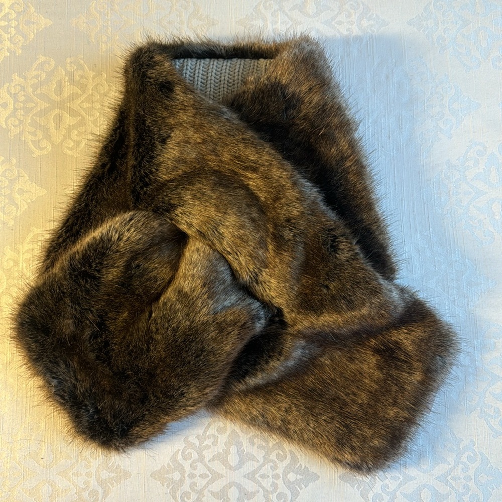 Faux fur stole, scarf, wrap - Picture 2 of 3